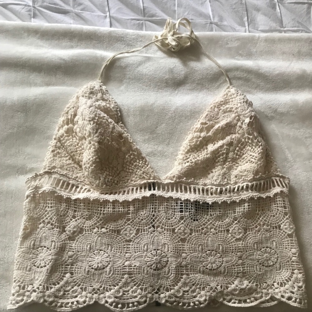 Kendall and Kylie Pacsun Crochet Lollapalooza top